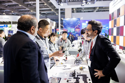 2025年Automechanika Shanghai規(guī)模再創(chuàng)新高，新材料技術(shù)研發(fā)引領(lǐng)產(chǎn)業(yè)變革